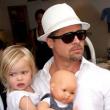 Brad Pitt con la figlia